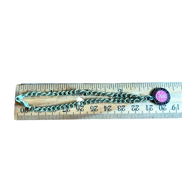 Pink St Christopher Charm with chain - Picture 6 of 8